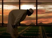 Shalat Lailatul Qadar Jam Berapa? Ini Jumlah Rakaat dan Tata Caranya