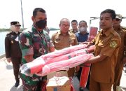 Pemkab Karimun Bantu Korban Puting Beliung di Kecamatan Sugi Besar