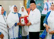 Ansar – Dewi Lepas JCH BKMT Kota Tanjungpinang2022