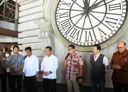 Didampingi Gubernur Ansar & Wako Rudi, Sandiaga Tinjau Kampung Tua Bakau Serip