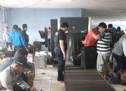X-Ray Rusak, Petugas  Bea Cukai ‘Bongkar Koper Penumpang Kapal’