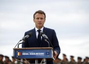 Emmanuel Macron: Ukraina Harus Bernegosiasi dengan Rusia