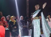 Deskranasda Promosikan Wastra Kepri Melalui Pagelaran Busana
