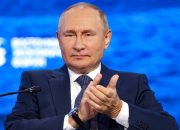Deputi di Kota-Kota Rusia Serukan Pengunduran Diri Putin