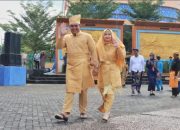 Roby dan Istri Dikalahkan Sekda Ronny, Semarak Lomba Fashion Show Sumpah Pemuda di Bintan