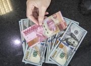 Dolar AS Diperkirakan Masih Menguat, Begini Nasib Rupiah!
