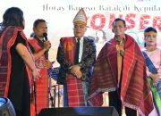 Horas Bangso Batak: Gubernur Ansar Tegaskan Tidak Ada Warga Kelas 1 dan 2 di Kepri