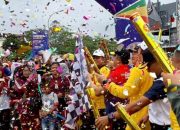 Sempena Hari Guru, Gubernur Ansar Lepas Gerak Jalan Santai di KBC Batam