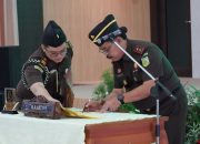 Wujud Kepekaan Institusi, Kepala Kejaksaan Tinggi Kepri Lantik 4 Pejabat Baru di Lingkungan Kejati Kepri