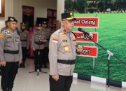 Irjen Pol. Yan Fitri Halimansyah Pimpin Upacara Kenaikan Pangkat 221 Personil Polda Kepri