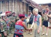 Petinggi KKB Sebby Sambom dan 2 WNA Menyusup Ke Pegunungan Oksibil, Nih Penampakannya