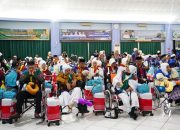 Jemaah Haji Kloter 2 Embarkasi Batam Ditunda Terbang Karna Sakit