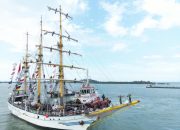 Muhibah Budaya Jalur Rempah 2024, KRI Dewaruci Bersandar di Fasharkan Mentigi