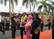 Tradisi Melayu dan Pedang Pora Sambut Kombes Pol Budi Santosa Jabat Kapolresta Tanjungpinang