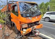 Laka Maut Jalan Lintas Barat, Lori Ayam Tabrak Pasutri dan Balita
