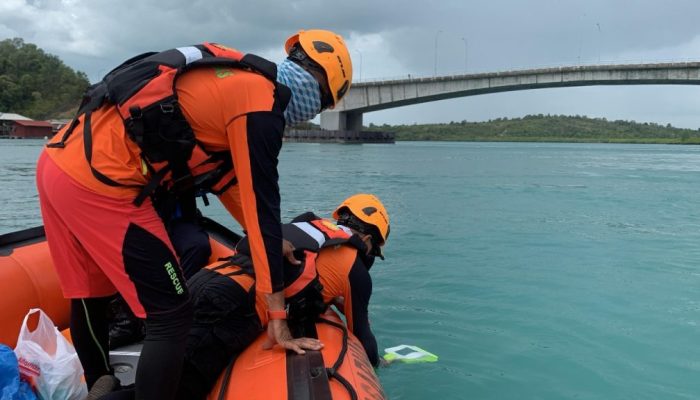 Pria Muda Asal Batam Terjun Bebas dari Jembatan 4 Barelang