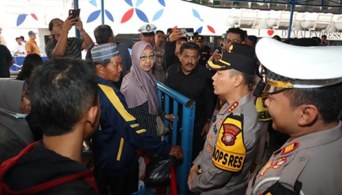 Jelang Idul Fitri 1446 H, Polresta Tanjungpinang Tinjau Kesiapan Kapal di Pelabuhan SBP 