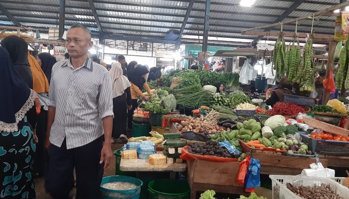 Telisik Putaran Uang di Pasar Bincen, Antara Kebutuhan Perut dan Sewa Selangit, Siapa Untung?