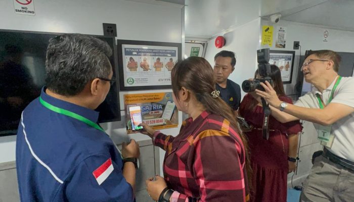 KJRI Johor Bahru Pasang Papan Informasi KSATRIA di Kapal Feri Penumpang Jalur Johor–Indonesia