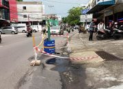Warga Jalan Brigjen Katamso Batu 3 Mengeluh Jalan Rusak Tak Kunjung Diperbaiki