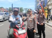Sambut HUT ke-80 RI, Polresta Tanjungpinang Bagikan 300 Bendera Merah Putih